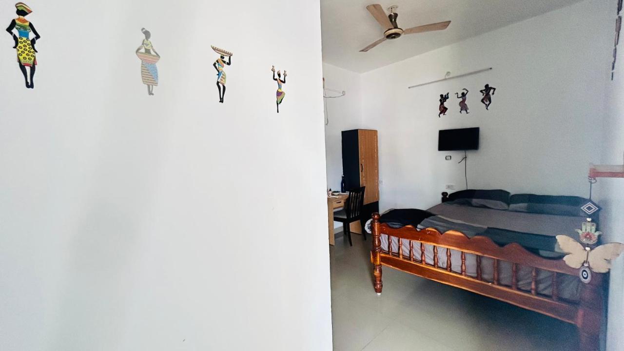 ホテル Travstel & Casa De Neel ポンディシェリ エクステリア 写真